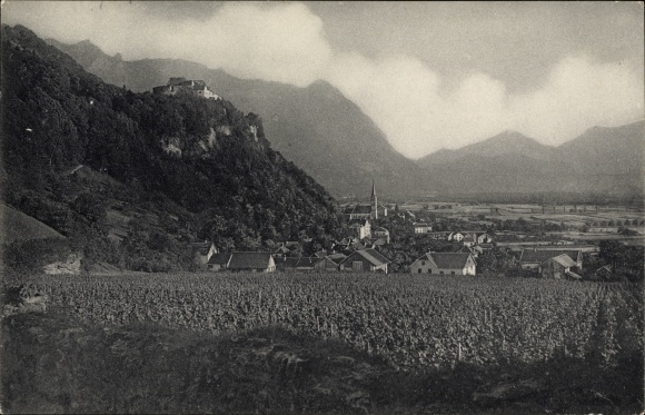 KP Vaduz Liechtenstein, widok na miasto, Reintal