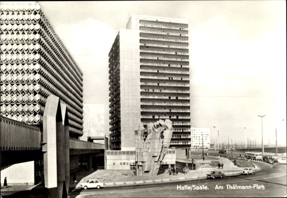 Postcard Halle an der Saale, Am Thälmannplatz
