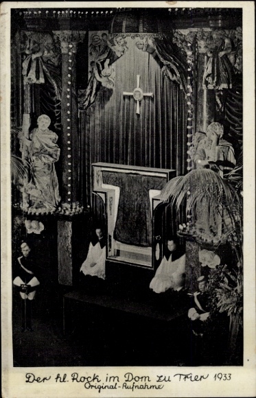 PC Trier, The Holy Coat in the Cathedral 1933