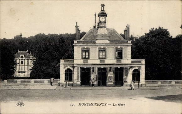 Postcard Montmorency Val d'Oise, train station