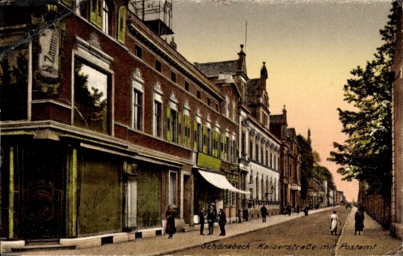 Postcard Schönebeck an der Elbe, front view of Kaiserstraße, post office, architecture, pedestrians