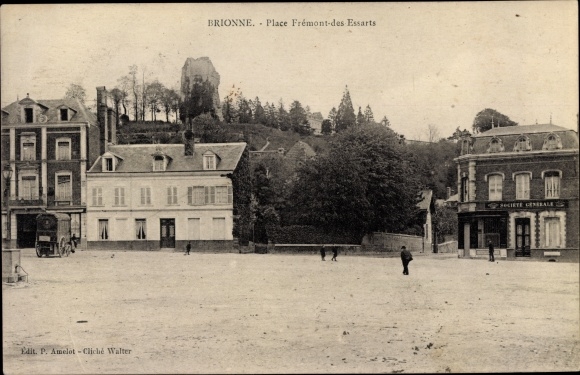 Postcard Brionne Eure, Place Fremont des Essarts