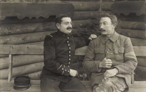 Foto Ak Kriegsgefangenenlager Frankfurt/Oder, zwei Soldaten in Uniform, Adjutant Barbelanne, 1. WK