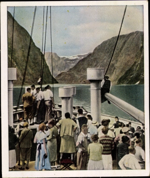 Collector's picture The post-war period No. 245, September 1934 Strength through joy, holiday ship The German