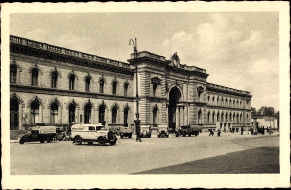 Ak Magdeburg, Hauptbahnhof, Lastwagen
