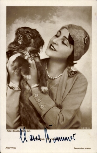 Ak Schauspielerin Claire Rommer, Portrait mit Hund, Autogramm