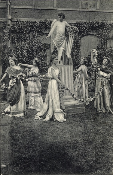 PC Meissen on the Elbe, 200th anniversary of the Royal Porcelain Manufactory 1910, Roman gods group