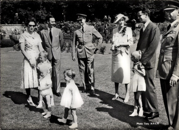 Postcard King Baudouin I of Belgium, Grand Ducal Family of Luxembourg