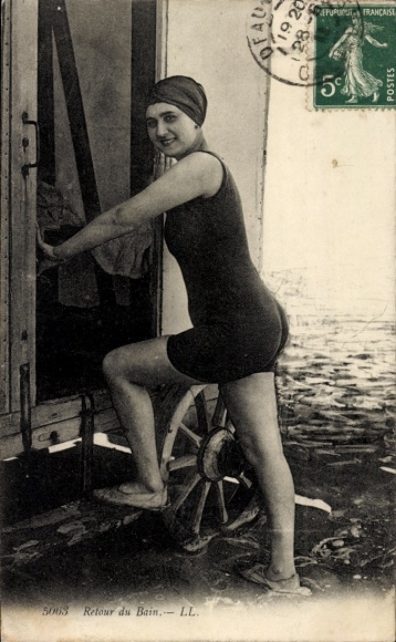 Postcard beach, woman in swimsuit, swimwear, changing room