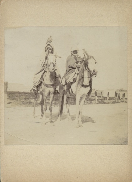 Photo around 1900, Arab falconers on horses