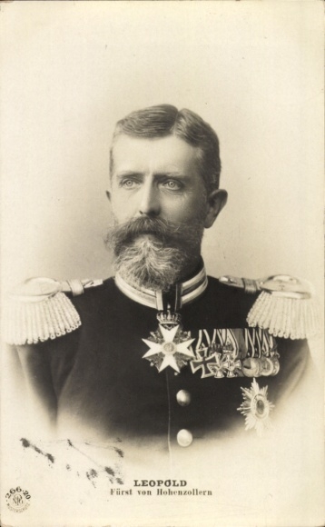 Postcard Leopold, Prince of Hohenzollern, portrait, order