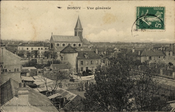 Ak Bondy Seine Saint Denis, Blick auf  Kirche im Bild, städtische Umgebung,  
