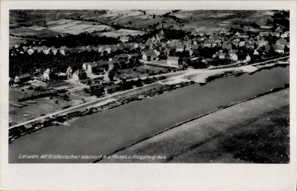 Postcard Leiwen on the Moselle, historic wine town, aerial photograph, Moselle, airplane perspective