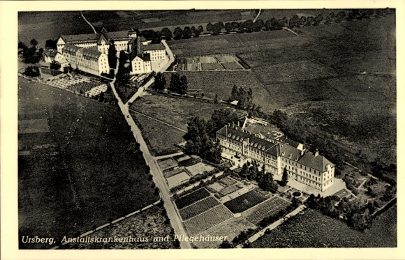 Ak Ursberg in Schwaben,  Anstaltskrankenhaus und Pflegehäuser, Luftaufnahme, Landschaft