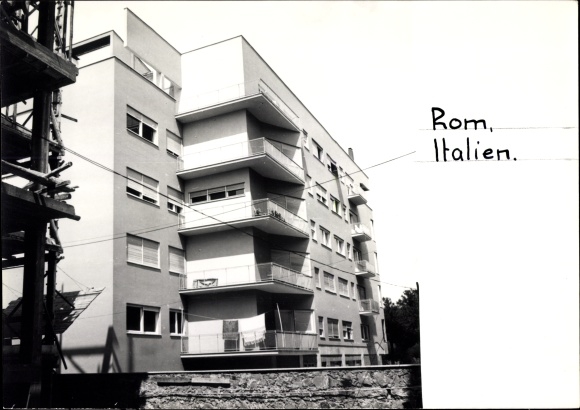 Photo Roma Rome Lazio, building facade, balconies