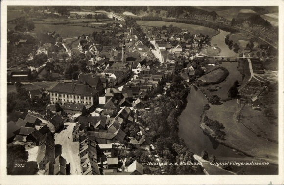 Ak Neustadt an der Waldnaab, Fliegeraufnahme vom Ort