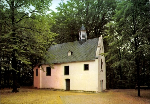 Postcard Süchteln Viersen in North Rhine Westphalia, Irmgardis Chapel, building in the forest, green surroundings
