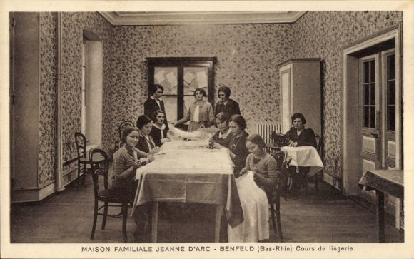 Postcard Benfeld Alsace Bas Rhin, Family House of Joan of Arc, Lingerie Course