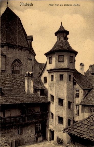 KP Ansbach w środkowej Frankonii w Bawarii, Stary Dwór przy Dolnym Rynku, Architektura,