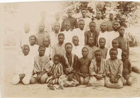 Photo DSW Africa Namibia, ca 1900 - 1904, African children and young people, group picture