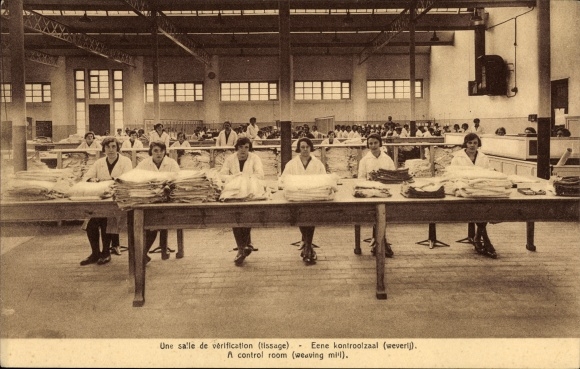 Postcard Bruxelles Brüssel, Societe Anonyme Flandria, A verification room