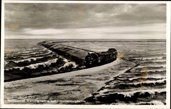 PC Sylt in North Friesland, locomotive on the Hindenburgdamm