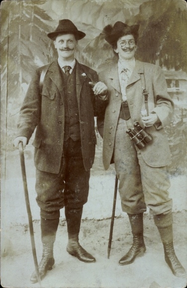 Photo Postcard Bavaria, two men in hiking clothes, boots, binoculars