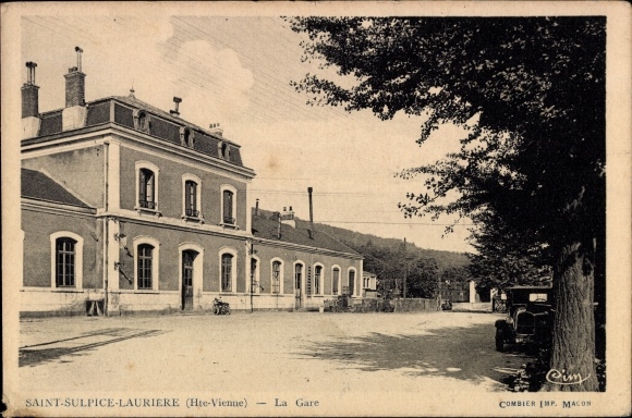 Postcard Saint Sulpice Laurière Haute Vienne, La Gare, train station, exterior view