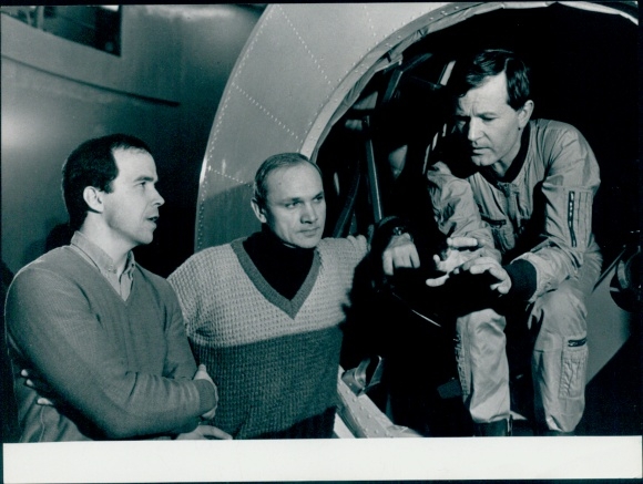 Photo: French-Russian Space Mission, Patrick Baudry, Vladimir Dzhanibekov, Jean-Loup Chretien