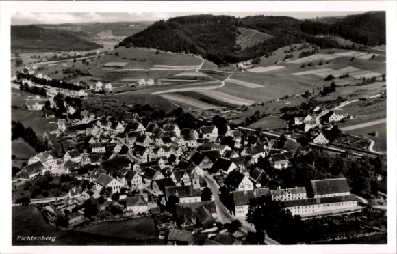 Postcard Fichtenberg in Württemberg, aerial photograph of the village