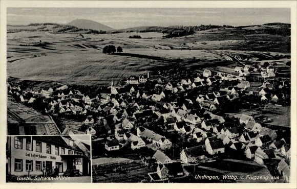 Postcard Undingen Sonnenbühl in Württemberg, aerial view of Gasthaus Schwanenmühle in the foreground