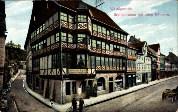 Ak Wernigerode im Harz, Restaurant Ca, Breitestrasse, alte Häuser, Fahrradfahrer