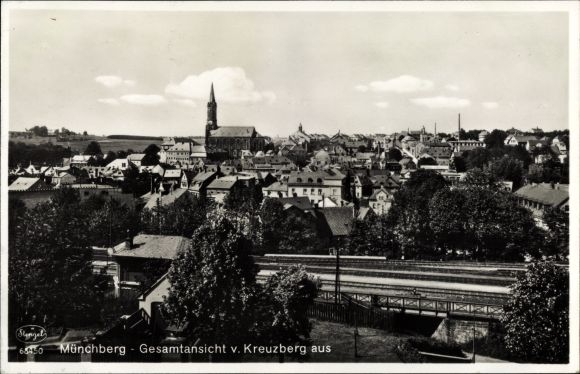 Ak Münchberg in Opper-Franken, Beieren, algemeen beeld vanaf Kreuzberg