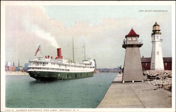 Postcard Buffalo New York USA, harbor entrance and light