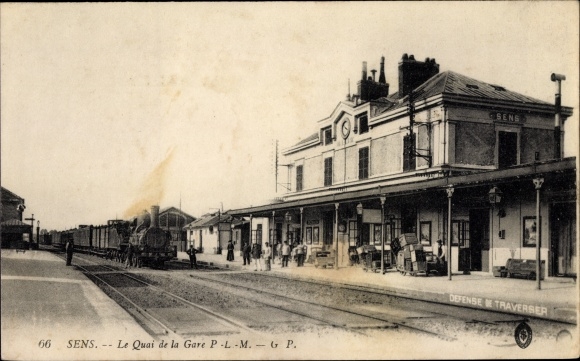 Postcard Sens Yonne, The Station Quay