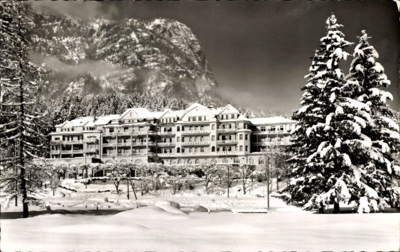 Postcard Garmisch Partenkirchen in Upper Bavaria, Golf Hotel Sonnenbichl, Winter