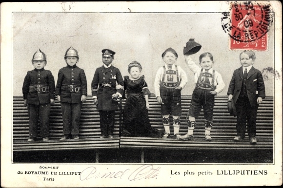 Postcard Paris, Royaume de Lilliput, Disguised Lilliputians