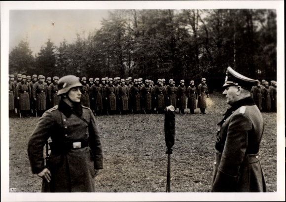 Photo Heinrich Hoffmann, non-commissioned officer on the western front, receives the Iron Cross, Wehrmacht Nov. 1939