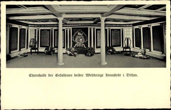 Postcard Hennstedt in Dithmarschen, Hall of Honor of the fallen of both world wars