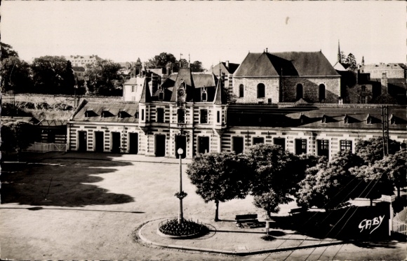 PC Vitré Ille-et-Vilaine, Frontal station