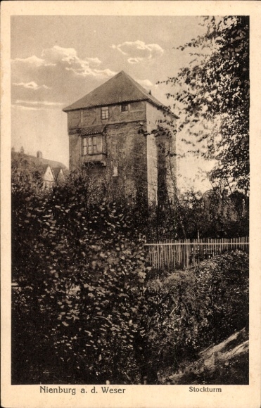 Ak Nienburg an der Weser, Stockturm,  Architektur, Schwarz-Weiß-Foto