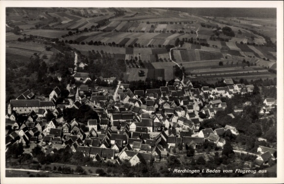 Ak Merchingen Ravenstein in Baden, Luftaufnahme von  Felder, Häuser