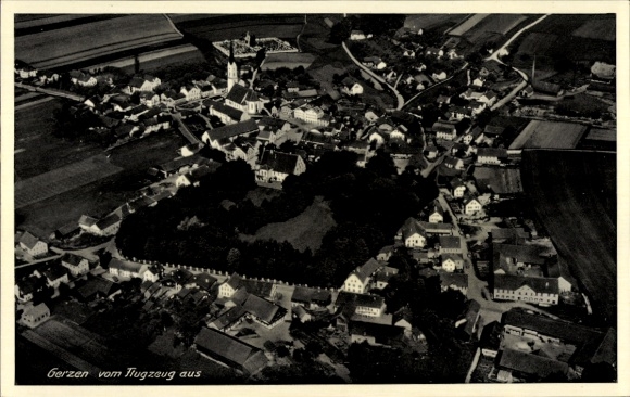 Postcard Gerzen Alfeld an der Leine, aerial view of residential buildings and landscape, narrow path