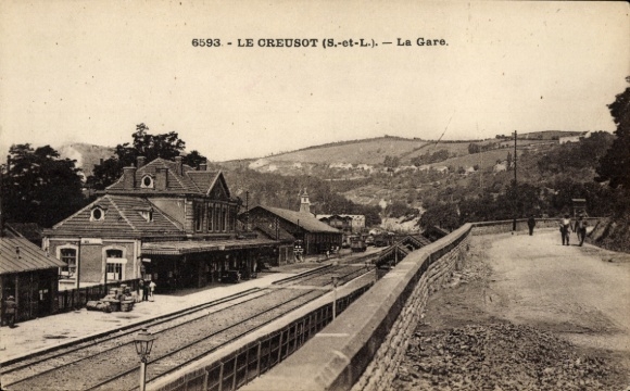 PC Le Creusot Saône et Loire, train station, track view