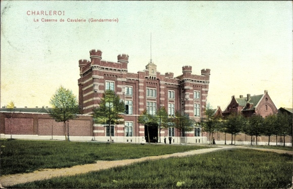 Postcard Charleroi Wallonie Hainault, The cavalry barracks