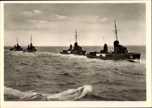 Ak Torpedoboote in voller Fahrt, Kriegschiffe, Kriegsmarine
