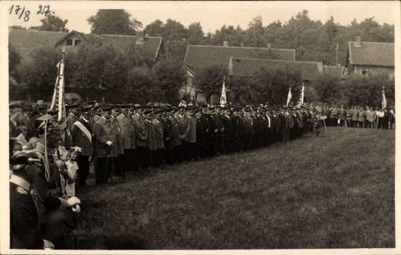 Photo Postcard Dedeleben Huy in the Harz, 60th anniversary of the war 17.8.1927, festival grounds, veterans