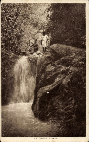 Ak Burundi, Partie am Wasserfall