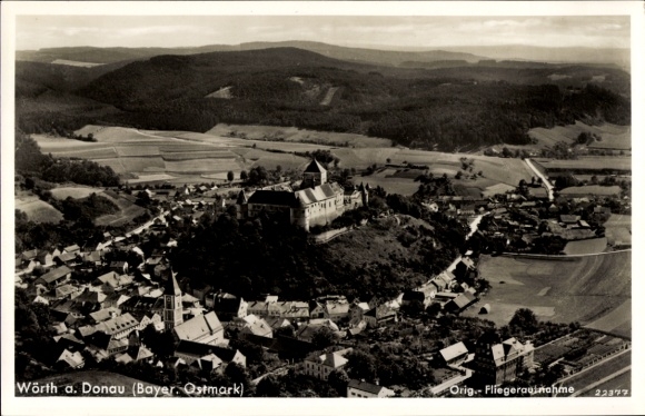 Ak Wörth an der Donau Oberpfalz Bayern, Landschaft mit Wörther Schloss, viele Häuser, Felder, Wal