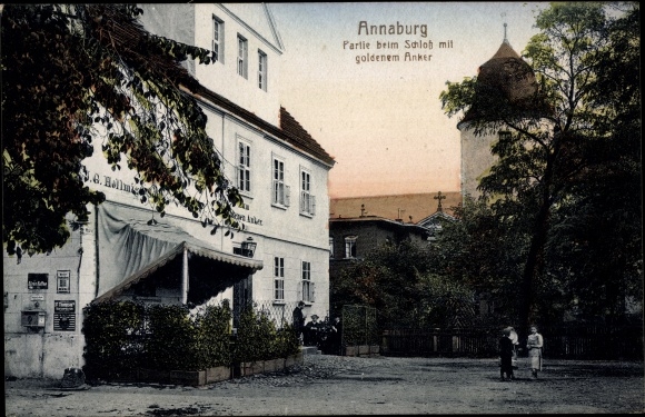 PC Annaburg Saxony Anhalt, lot at the castle with a golden anchor